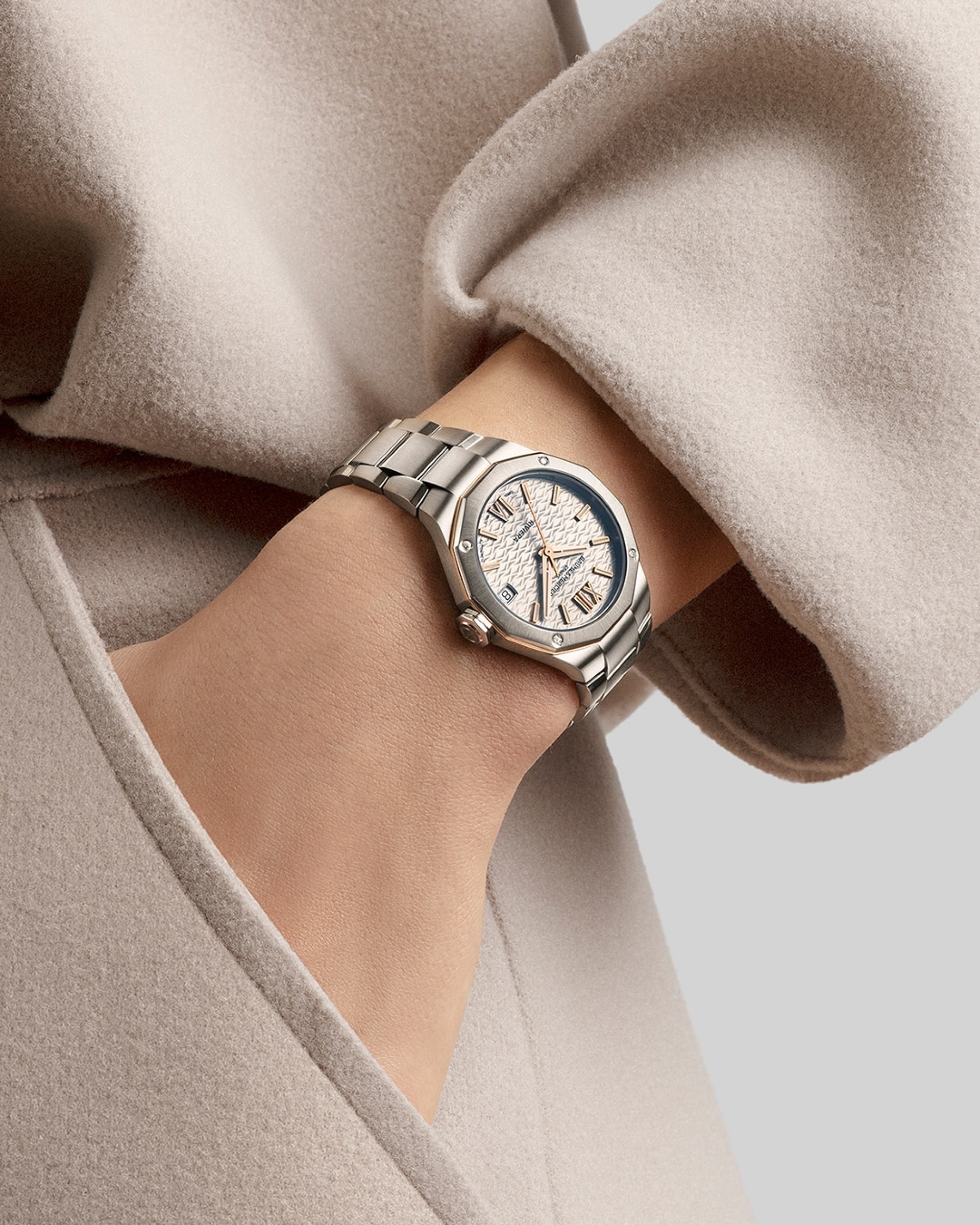 Riviera 10730 Watch for ladies | Check Prices on Baume & Mercier Close-Up